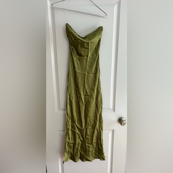 Hot Strapless Midi Olive Dress - Picture 3 of 4
